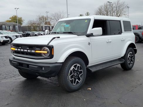 New 2025 Ford Bronco Outer Banks image 8