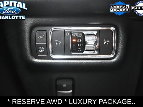 Used 2023 Lincoln Nautilus Reserve w/ Luxury Package AWD/4WD image 17