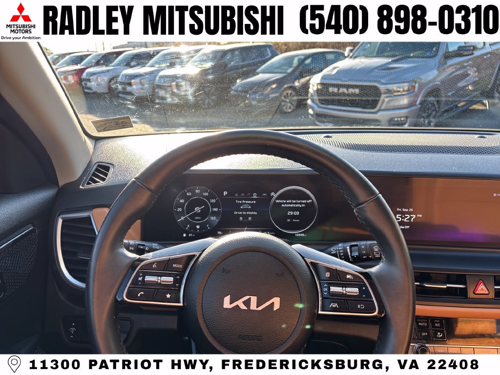 Used 2025 Kia Seltos EX w/ EX Sunroof Package FWD image 6