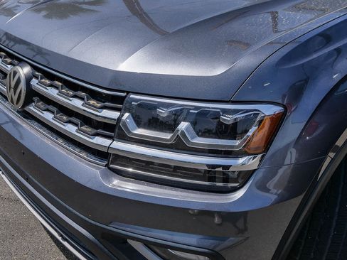 Used 2018 Volkswagen Atlas SEL FWD image 2