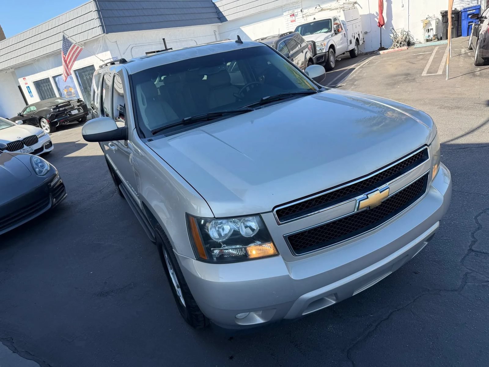 Used 2007 Chevrolet Suburban LT w/ LT Preferred Equipment Group AWD/4WD image 10