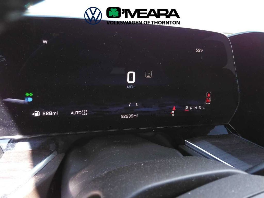 Used 2025 Chevrolet Tahoe LT AWD/4WD image 4