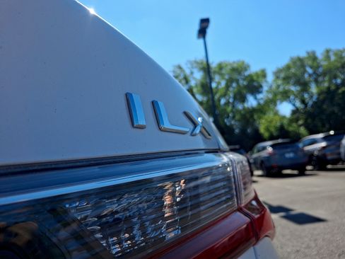 Certified 2019 Acura ILX FWD image 31