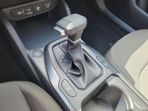 New 2026 Kia K4 FWD image 33