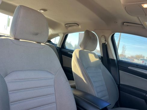 Used 2017 Ford Fusion S image 13