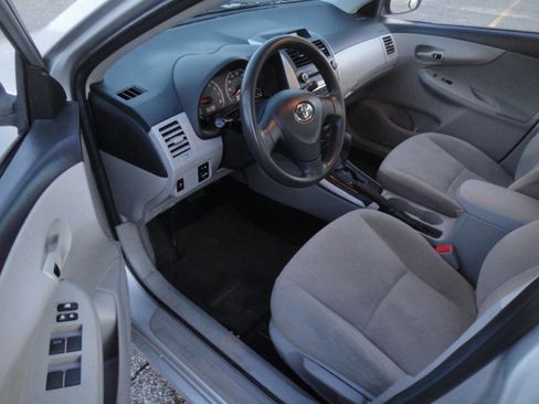 Used 2012 Toyota Corolla L image 14