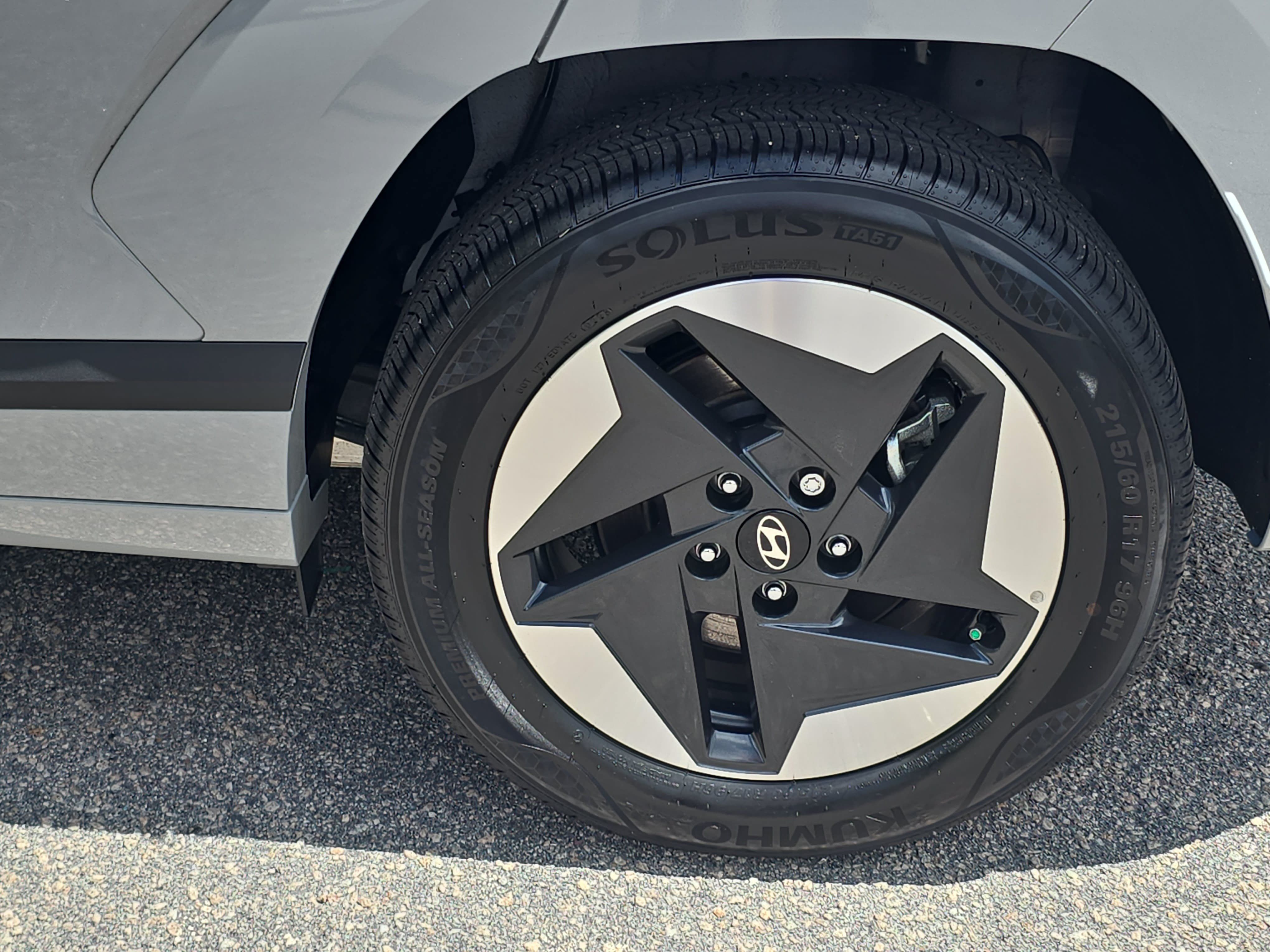 Used 2025 Hyundai Kona SEL FWD image 32