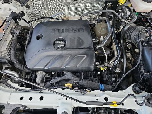 Used 2021 Buick Encore GX Preferred w/ Cold Weather Comfort Package image 29