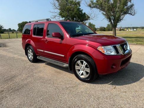 Used 2011 Nissan Pathfinder Silver AWD/4WD image 11