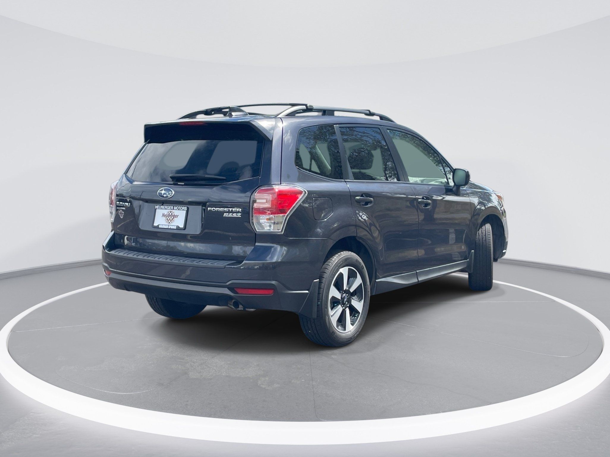 Used 2017 Subaru Forester 2.5i Premium w/ All-Weather Package AWD/4WD image 5