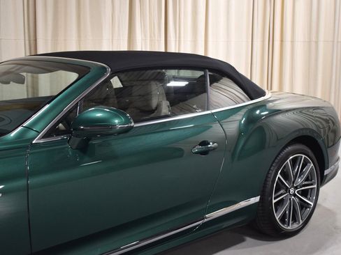 New 2026 Bentley Continental GTC AWD/4WD image 8