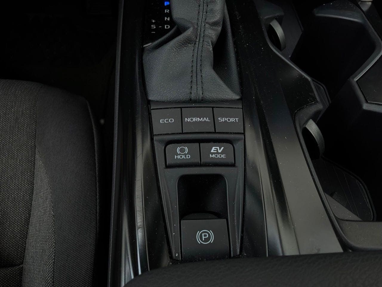 Used 2026 Toyota Camry LE FWD image 25