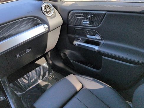 Certified 2026 Mercedes-Benz GLB 250 image 17