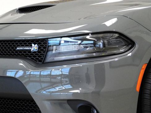Used 2018 Dodge Charger R/T Scat Pack RWD image 20
