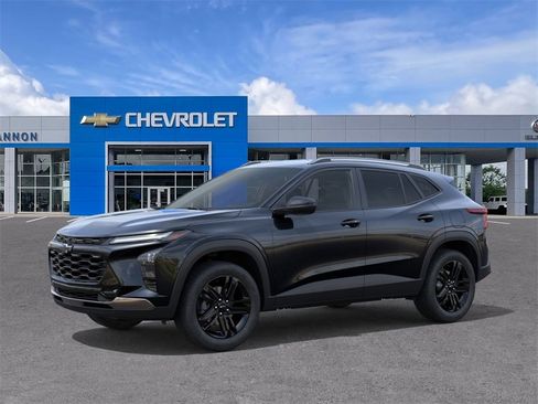 New 2026 Chevrolet Trax ACTIV image 2