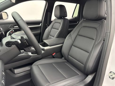 New 2027 GMC Terrain Elevation w/ Elevation Premium Package FWD image 17
