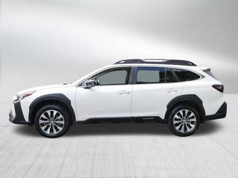 Used 2023 Subaru Outback Limited AWD/4WD image 4