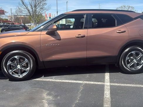 Used 2024 Chevrolet Blazer LT w/ Convenience Package image 4