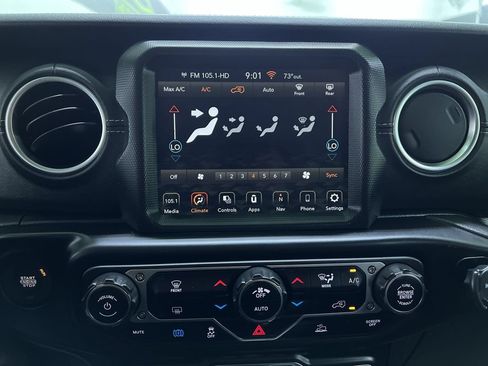 Used 2022 Jeep Wrangler Unlimited Sahara AWD/4WD image 24