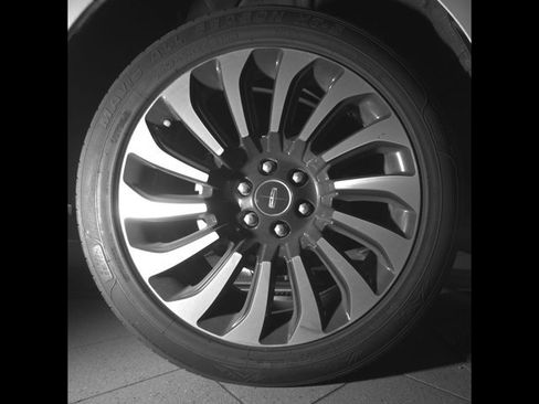Used 2022 Lincoln Navigator Black Label AWD/4WD image 9
