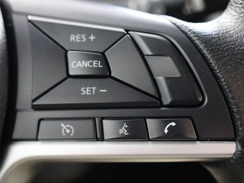 Used 2023 Nissan Altima 2.5 SV FWD image 12