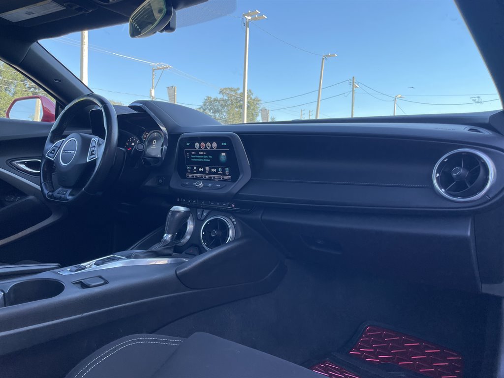 Used 2017 Chevrolet Camaro SS RWD image 14
