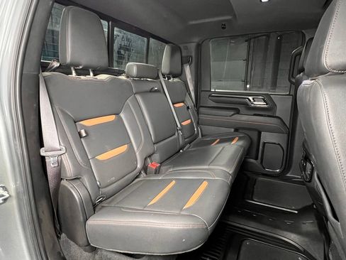 Used 2024 GMC Sierra 2500 AT4 w/ AT4 Preferred Package image 30