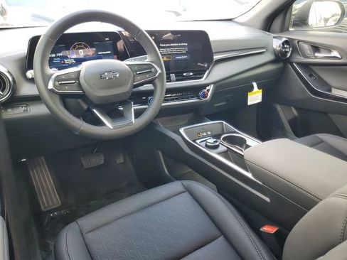 New 2026 Chevrolet Equinox LT w/ Convenience Package II image 7