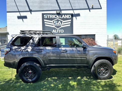 Used 2023 Toyota 4Runner TRD Off-Road Premium w/ Off Road Premium Plus Package AWD/4WD image 5