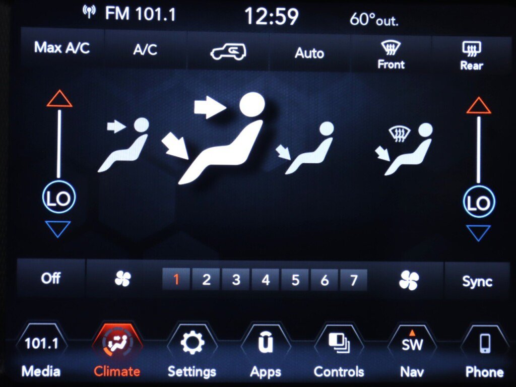 Used 2022 Jeep Wrangler Unlimited Sahara w/ Safety Group AWD/4WD image 17