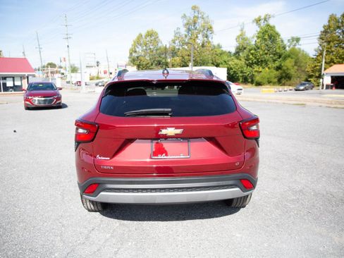 Certified 2024 Chevrolet Trax LT image 4