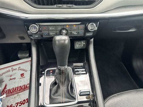 Used 2022 Jeep Compass Limited w/ Sun and Sound Group image 29