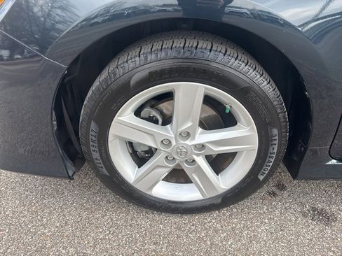 Used 2014 Toyota Camry SE image 20