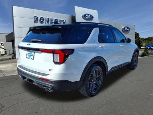 Certified 2025 Ford Explorer ST AWD/4WD image 6