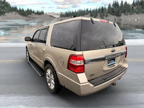 Used 2017 Ford Expedition Limited AWD/4WD image 5