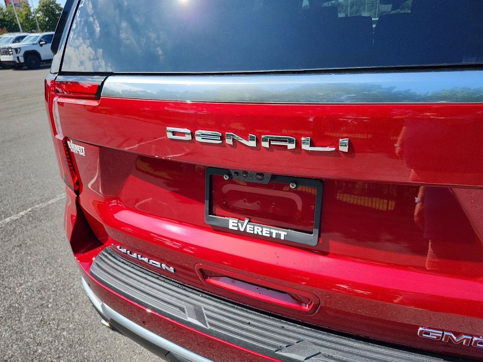 New 2027 GMC Yukon Denali w/ Denali Reserve Package AWD/4WD image 4