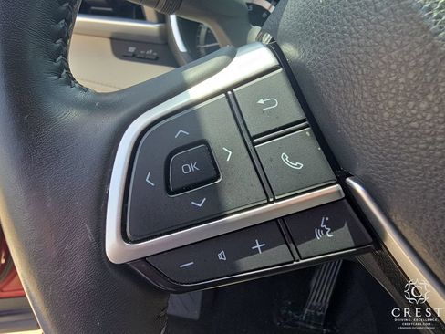 Used 2023 Toyota Highlander XLE FWD image 15