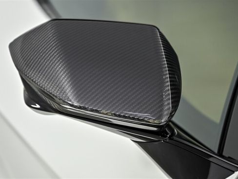 Used 2024 Lamborghini Revuelto AWD/4WD image 11