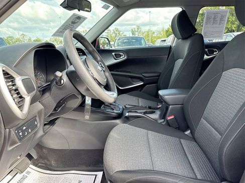 Used 2021 Kia Soul S image 18
