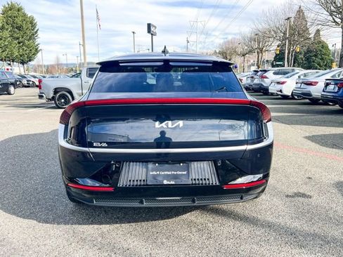 Certified 2022 Kia EV6 Wind w/ Wind Technology Package image 8