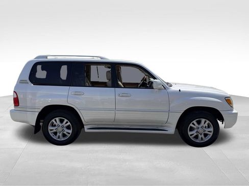 Used 2004 Lexus LX 470 4WD image 10