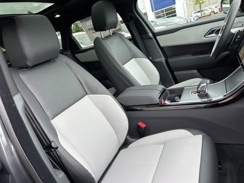 New 2026 Land Rover Range Rover Velar Dynamic SE image 21