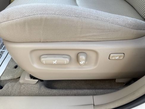 Used 2006 Toyota Highlander Sport image 17