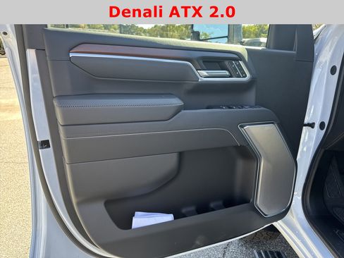 New 2026 GMC Sierra 2500 Denali w/ Denali Reserve Package image 11