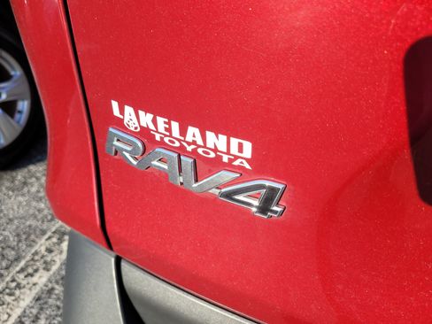 Used 2023 Toyota RAV4 XLE Premium FWD image 11