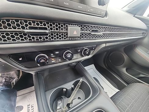 Certified 2025 Honda HR-V Sport image 21