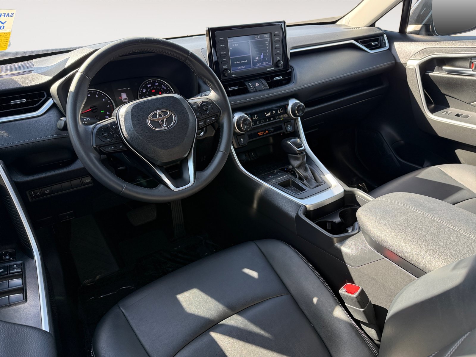 Used 2021 Toyota RAV4 XLE Premium FWD image 15