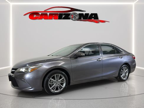 Used 2015 Toyota Camry SE FWD image 11
