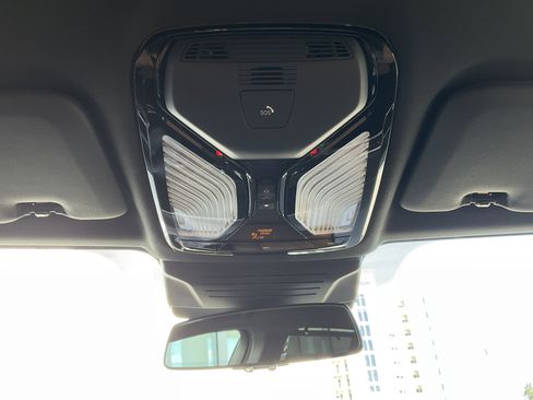 New 2026 BMW X5 xDrive40i w/ Climate Comfort Package image 20