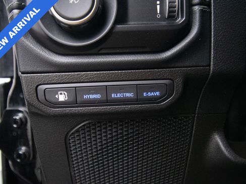 Used 2024 Jeep Wrangler Unlimited Rubicon 4xe image 19